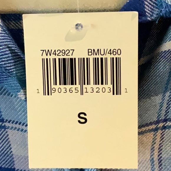 Button Down Top - Picture 5 of 5